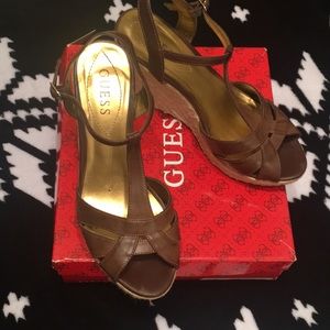 Guess wedges  👡 (6.5)